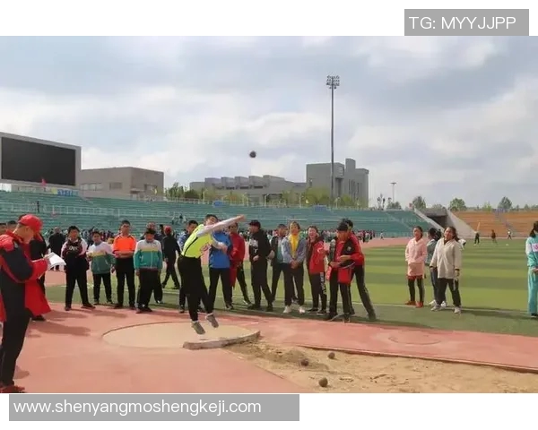 赵娜专访:从绿茵场到人生舞台的足球旅程回顾与展望 赵娜专访:从绿茵场到人生舞台的足球旅程回顾与展望