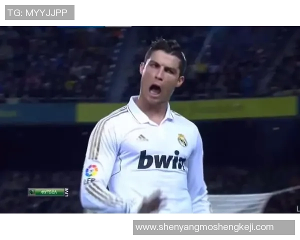 足球明星用闭嘴手势表达情感瞬间的精彩瞬间与背后故事解析